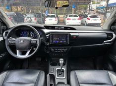 Toyota HILUX CAB.DUPLA SRX 2.8 2016 NEUMANN VEÍCULOS ARROIO DO MEIO / Carros no Vale