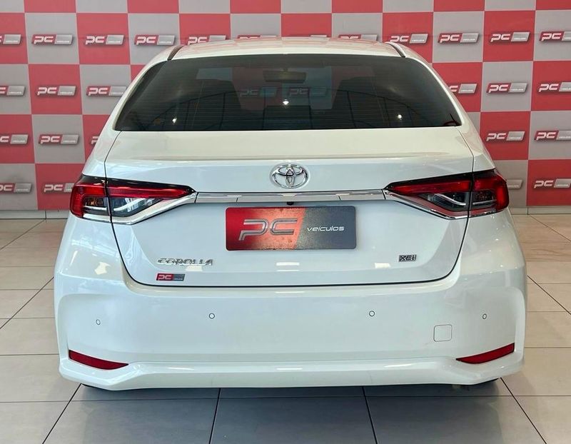 Toyota Corolla XEi 2.0 16V 2022/2023 PC VEÍCULOS SANTA CRUZ DO SUL / Carros no Vale