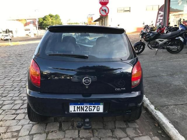 Chevrolet Celta 1.0 2005/2005 NECO TOLATI VEÍCULOS VENÂNCIO AIRES / Carros no Vale