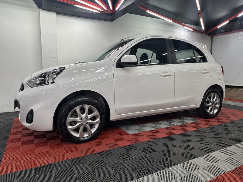 Nissan MARCH SV 1.6 16V FlexStart Mec. 2018/2019 CIRNE AUTOMÓVEIS SANTA MARIA / Carros no Vale