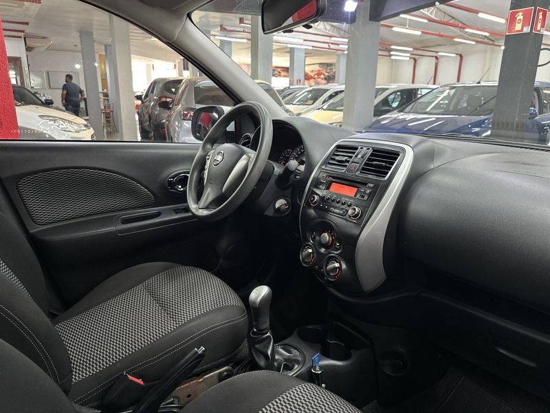 Nissan MARCH SV 1.6 16V FlexStart Mec. 2018/2019 CIRNE AUTOMÓVEIS SANTA MARIA / Carros no Vale