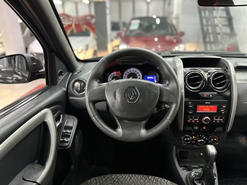 Renault DUSTER Expression 1.6 16V 2017/2018 CIRNE AUTOMÓVEIS SANTA MARIA / Carros no Vale