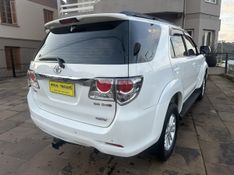 Toyota Hilux SW4 SRV D4-D 4×4 3.0 TDI Dies 2013/2013 ATUAL VEÍCULOS VISTA ALEGRE DO PRATA / Carros no Vale