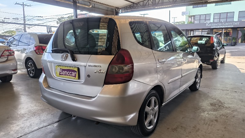 HONDA FIT 1.4 LX 8V 2008/2008 SANCCAR VEÍCULOS SANTA CRUZ DO SUL / Carros no Vale