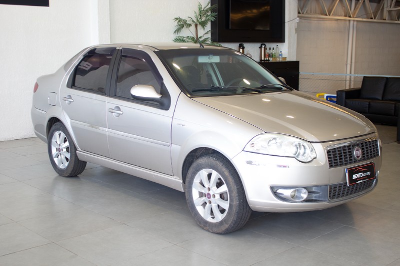 FIAT SIENA 1.6 ESSENCE FLEX 2012 2011/2012 BENTO MOTORS BENTO GONÇALVES / Carros no Vale