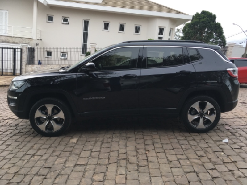 JEEP COMPASS 2.0 16V DIESEL LONGITUDE 4X4 AUTOMÁTICO 2017/2017 COMPLETO VEÍCULOS GUAPORÉ / Carros no Vale