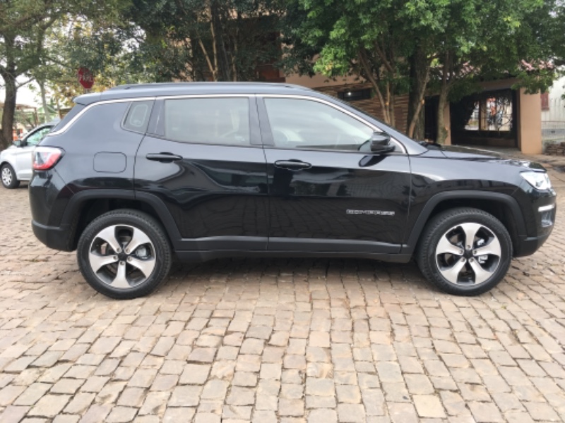 JEEP COMPASS 2.0 16V DIESEL LONGITUDE 4X4 AUTOMÁTICO 2017/2017 COMPLETO VEÍCULOS GUAPORÉ / Carros no Vale