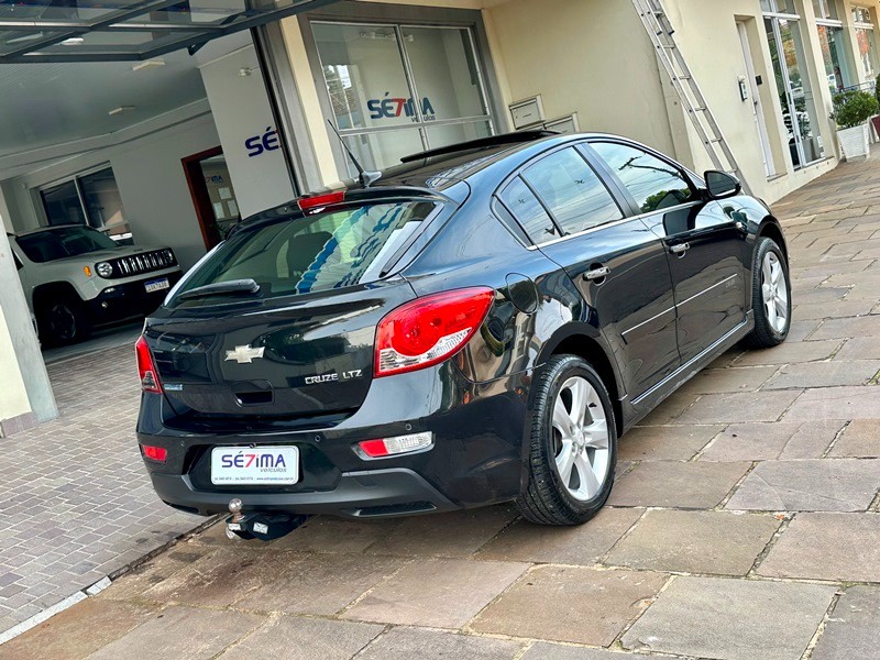 CHEVROLET CRUZE SPORT6 LTZ 1.8 2012/2013 SÉTIMA VEÍCULOS GUAPORÉ / Carros no Vale