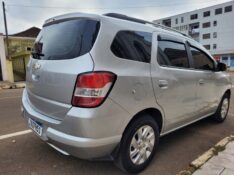 CHEVROLET SPIN 1.8 LTZ 8V FLEX 4P AUTOMÁTICO 2016/2017 ADRIANO VEÍCULOS CRUZEIRO DO SUL / Carros no Vale