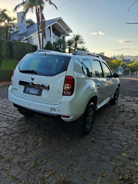 RENAULT DUSTER EXPRESSION 1.6 HI-FLEX 16V MEC. 2013/2013 STOPCAR MULTIMARCAS ESTRELA / Carros no Vale