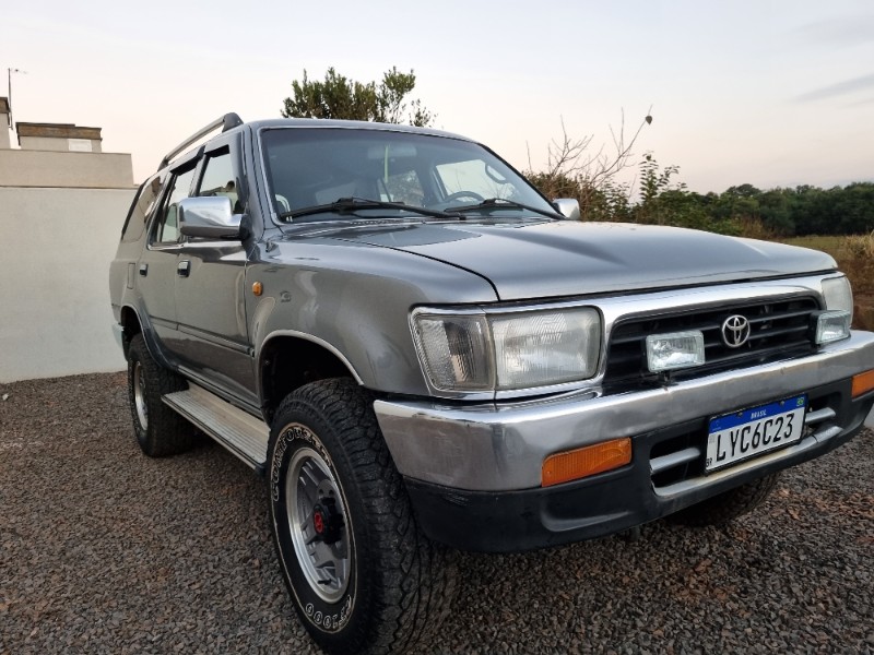 TOYOTA HILUX SW4 2.8 4X4 8V 1994/1994 MG VEÍCULOS ARROIO DO MEIO / Carros no Vale