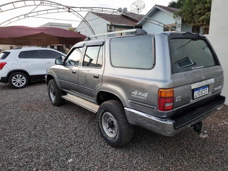 TOYOTA HILUX SW4 2.8 4X4 8V 1994/1994 MG VEÍCULOS ARROIO DO MEIO / Carros no Vale