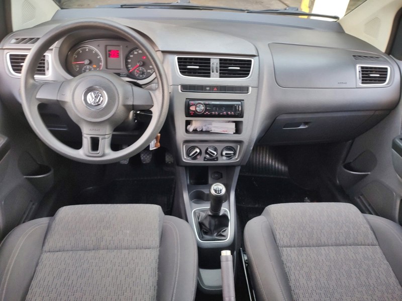 VOLKSWAGEN FOX 1.0 TREND 8V /2014 CHIMA VEÍCULOS VENÂNCIO AIRES / Carros no Vale