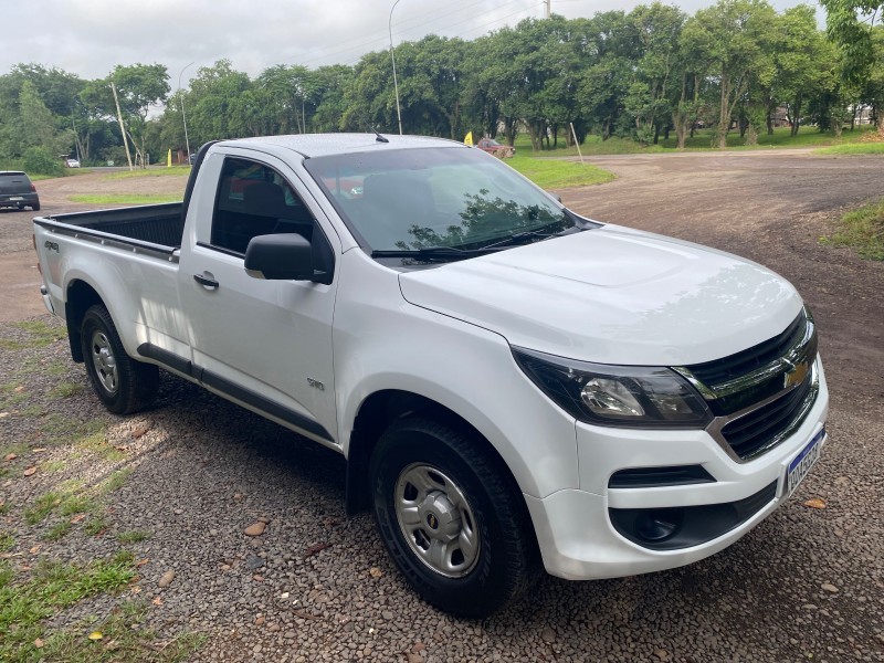 CHEVROLET S10 LS 4X4 CS 2.8 2018/2018 MENEGHINI VEÍCULOS ARROIO DO MEIO / Carros no Vale