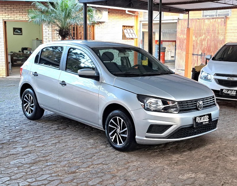 VOLKSWAGEN GOL 1.0 12V 2020 2019/2020 RICARDO VEÍCULOS TEUTÔNIA / Carros no Vale