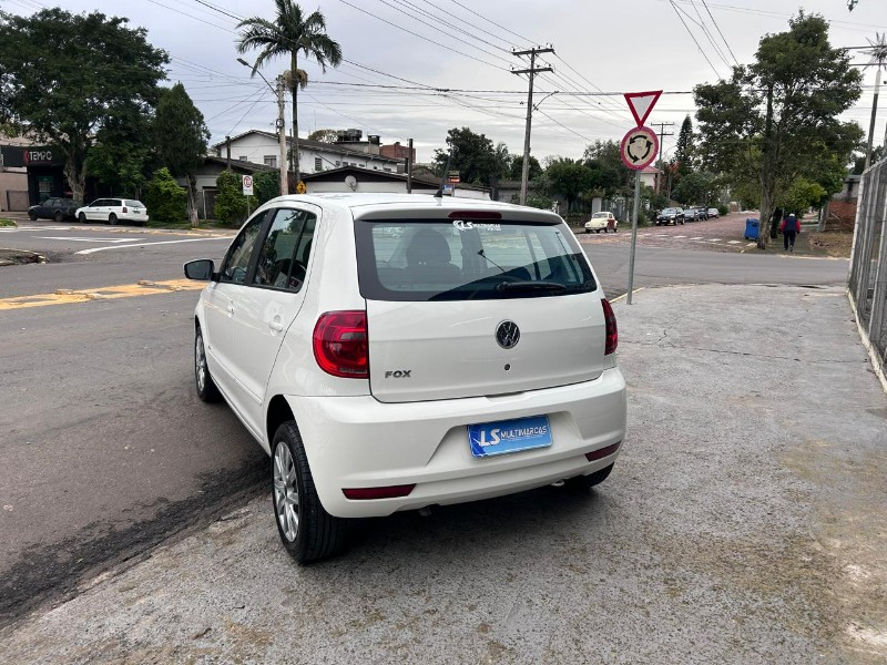 VOLKSWAGEN FOX 1.0 MI TOTAL FLEX 8V 5P 2014/2014 LS MULTIMARCAS VENÂNCIO AIRES / Carros no Vale