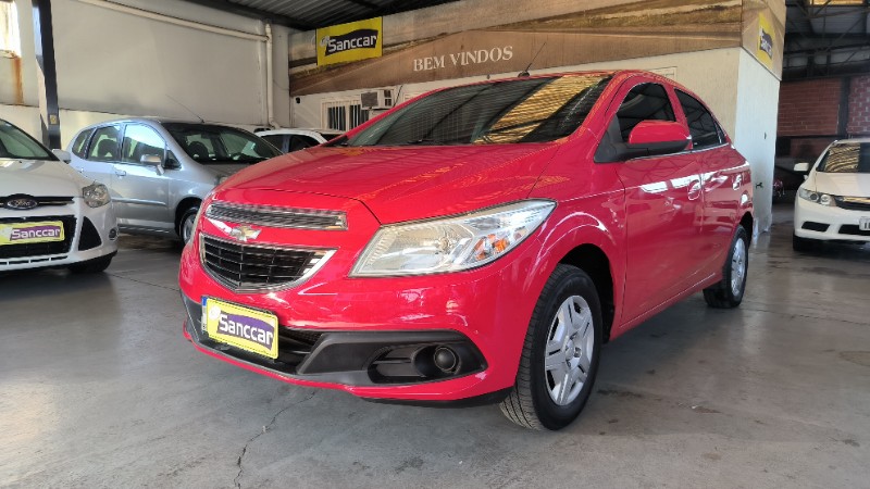 CHEVROLET ONIX 1.0 LT 8V 2013/2014 SANCCAR VEÍCULOS SANTA CRUZ DO SUL / Carros no Vale