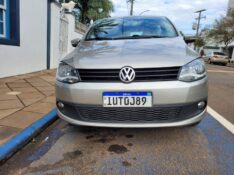 VOLKSWAGEN FOX 1.6 HIGHLINE GII 2013/2014 ADRIANO VEÍCULOS CRUZEIRO DO SUL / Carros no Vale