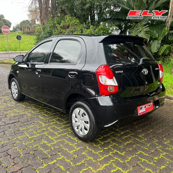 TOYOTA ETIOS 1.3 X 2018/2018 ELY AUTOMÓVEIS LAJEADO / Carros no Vale