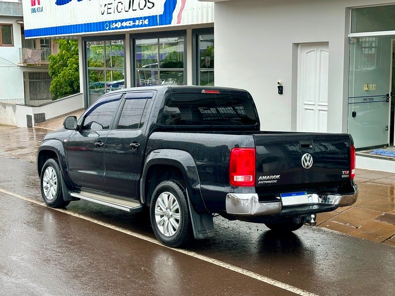 VOLKSWAGEN AMAROK HIGHLINE 2.0 CD 4X4 2013/2014 SÉTIMA VEÍCULOS GUAPORÉ / Carros no Vale