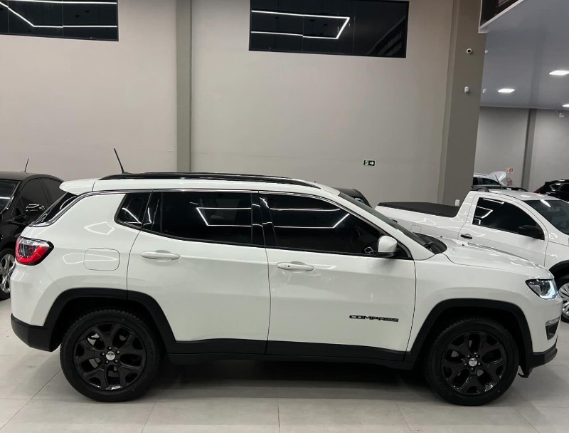 JEEP COMPASS 2.0 LONGITUDE 2019/2019 LEHMEN VEÍCULOS VENÂNCIO AIRES / Carros no Vale