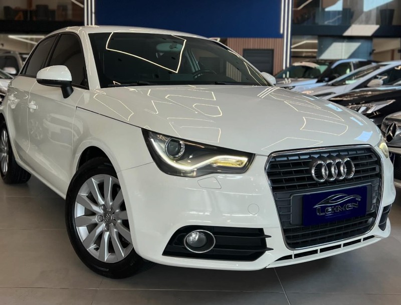 AUDI A1 1.4 2013/2013 LEHMEN VEÍCULOS VENÂNCIO AIRES / Carros no Vale