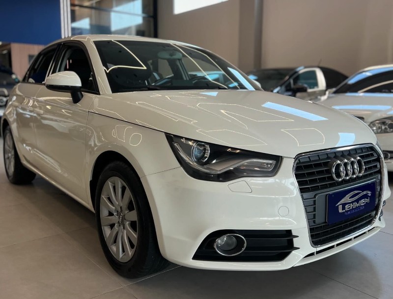 AUDI A1 1.4 2013/2013 LEHMEN VEÍCULOS VENÂNCIO AIRES / Carros no Vale