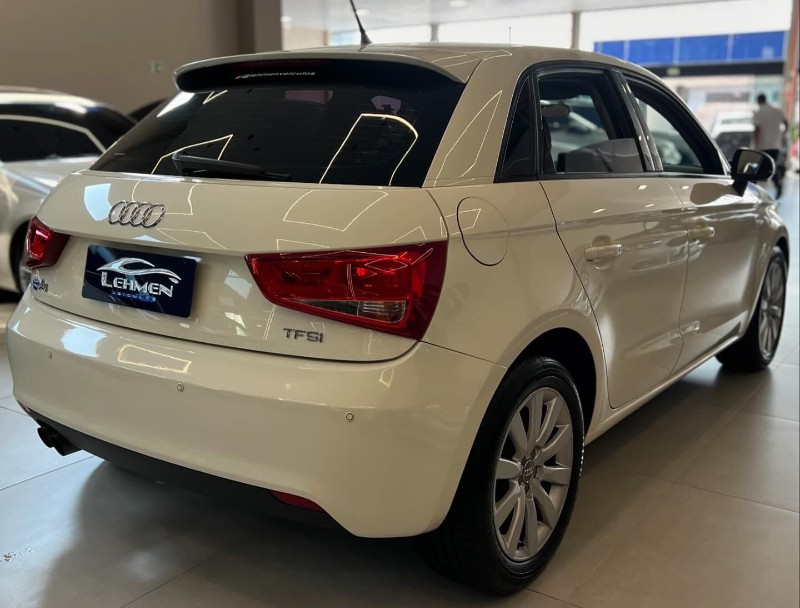 AUDI A1 1.4 2013/2013 LEHMEN VEÍCULOS VENÂNCIO AIRES / Carros no Vale