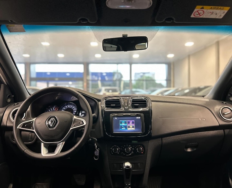 RENAULT LOGAN 1.6 ZEN 16V 2022/2023 LEHMEN VEÍCULOS VENÂNCIO AIRES / Carros no Vale