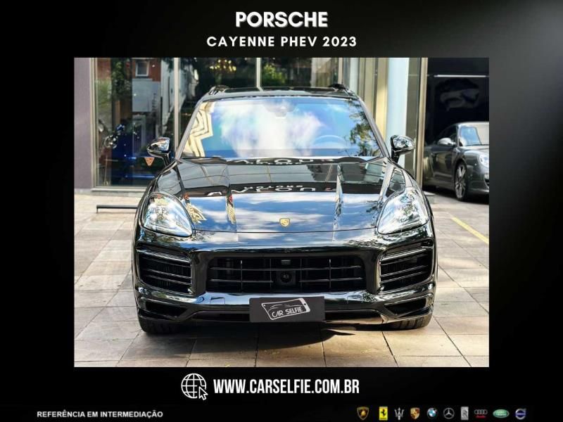 PORSCHE CAYENNE 3.0 V6 E-HYBRID AWD TIPTRONIC S 2023/2023 FÁBIO BERNARDES PORTO ALEGRE / Carros no Vale