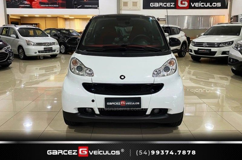 SMART FORTWO 1.0 PASSION COUPÉ 3 CILINDROS 12V 2009/2009 GARCEZ VEÍCULOS BENTO GONÇALVES / Carros no Vale