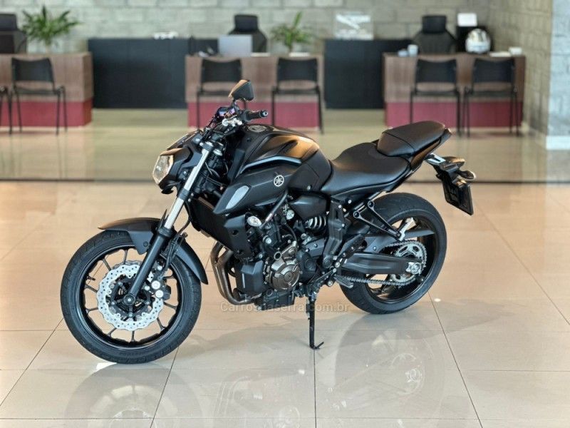 YAMAHA MT 07 ABS 2021/2021 GRIFFCAR MULTIMARCAS DOIS IRMÃOS / Carros no Vale