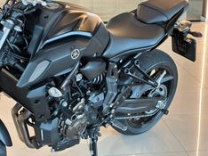 YAMAHA MT 07 ABS 2021/2021 GRIFFCAR MULTIMARCAS DOIS IRMÃOS / Carros no Vale