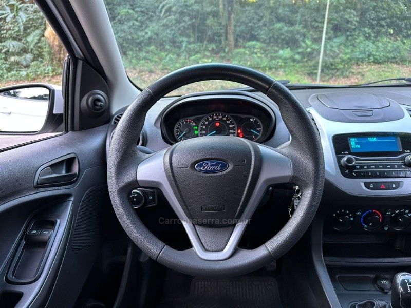 FORD KA 1.5 SE SEDAN 12V 2020/2020 KASPER VEÍCULOS DOIS IRMÃOS / Carros no Vale