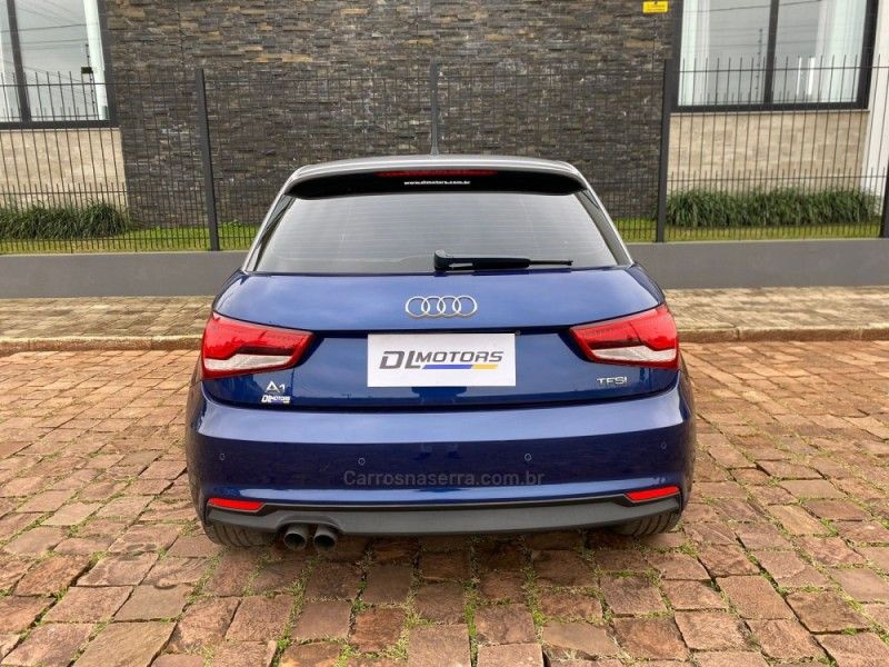 AUDI A1 1.4 TFSI SPORTBACK ATTRACTION 16V 122CV S-TRONIC 2016/2016 DL MOTORS LAJEADO / Carros no Vale