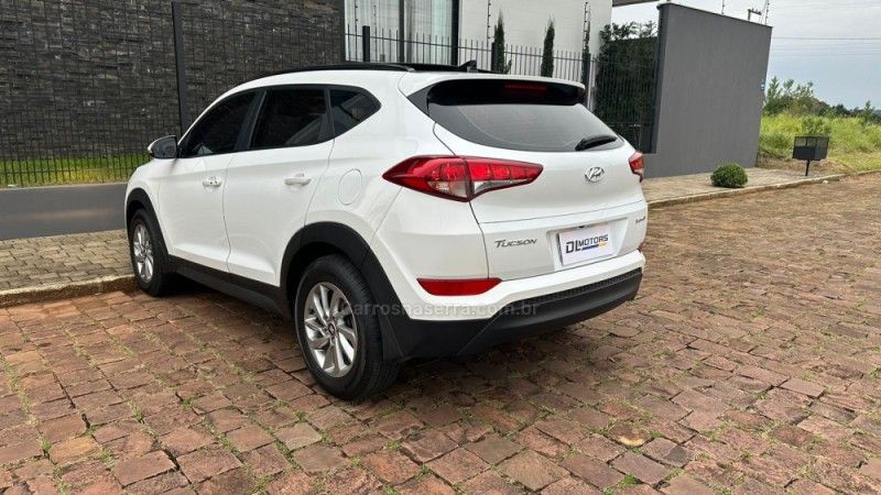 HYUNDAI TUCSON 1.6 GL TURBO 16V 2021/2021 DL MOTORS LAJEADO / Carros no Vale