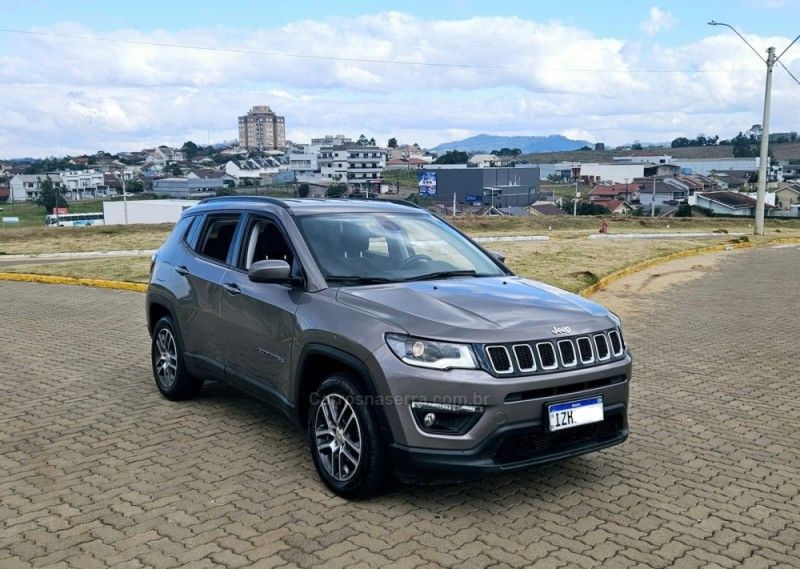 JEEP COMPASS 2.0 16V SPORT 2019/2019 DL MOTORS LAJEADO / Carros no Vale