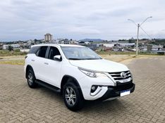 TOYOTA HILUX SW4 2.7 SRV 4X2 16V 7 LUGARES 2019/2019 DL MOTORS LAJEADO / Carros no Vale