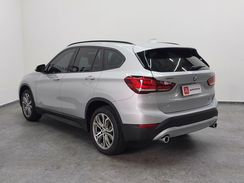 BMW X1 XDRIVE 2.0 TURBO FLEX 2021 2021/2021 BETIOLO NOVOS E SEMINOVOS LAJEADO / Carros no Vale