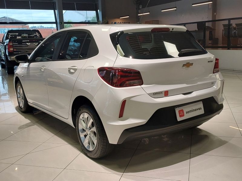 Chevrolet ONIX 1.0 TURBO FLEX LT AUTOMÁTICO 2021/2022 BETIOLO NOVOS E SEMINOVOS LAJEADO / Carros no Vale