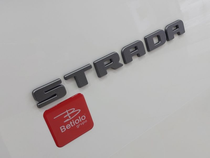 Fiat Strada ULTRA CD 1.0 TURBO 200 AT 2024/2025 BETIOLO NOVOS E SEMINOVOS LAJEADO / Carros no Vale