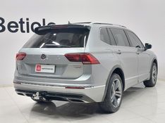 Volkswagen Tiguan ALLSPACE R-LINE 2.0 350 TSI 4X4 2019/2020 BETIOLO NOVOS E SEMINOVOS LAJEADO / Carros no Vale