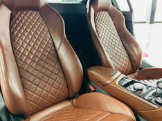 Audi R8 V10 PLUS QUATTRO 610CV / 16800 KM 2017/2018 CASTELLAN E TOMAZONI MOTORS CAXIAS DO SUL / Carros no Vale