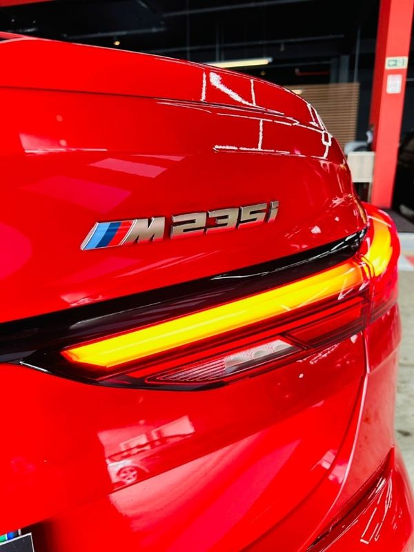 BMW M235i MSPORT / APENAS 17800 KM / GARANTIA DE FÁBRICA 2021/2021 CASTELLAN E TOMAZONI MOTORS CAXIAS DO SUL / Carros no Vale