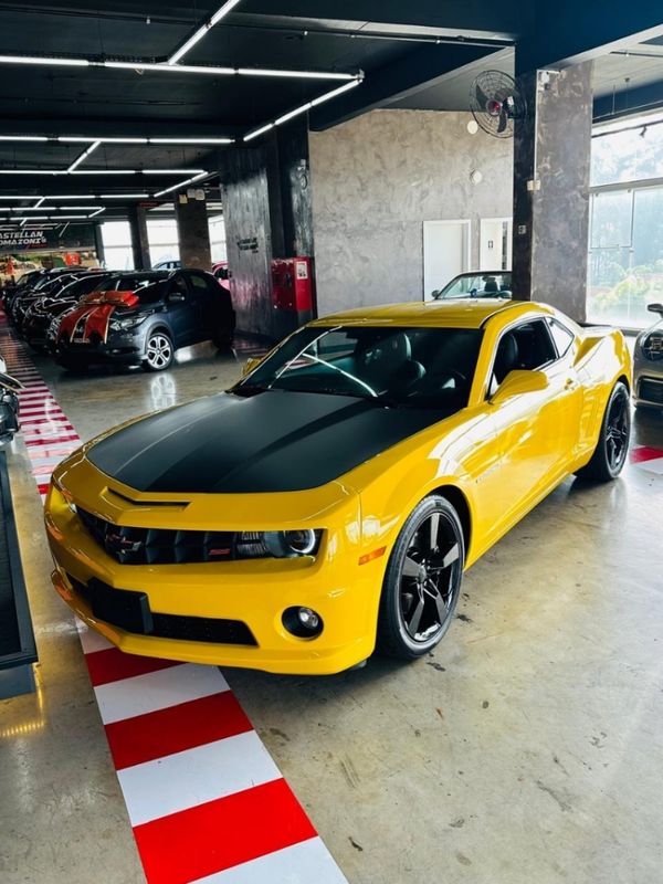 Chevrolet Camaro SS V8 / + 100K EM INVESTIMENTO / 500CV 2012/2012 CASTELLAN E TOMAZONI MOTORS CAXIAS DO SUL / Carros no Vale