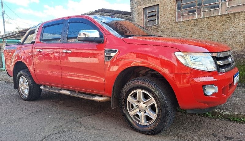 Ford Ranger XLT 2.5 16V 4×2 CD Flex 2014/2014 CAMINHÕES & CAMIONETAS PASSO FUNDO / Carros no Vale