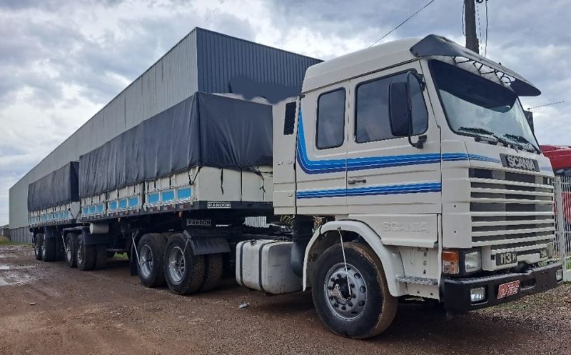 Scania 113 T-113 H 360 6×2 2p + Bi Trem Randon 1995/1995 CAMINHÕES & CAMIONETAS PASSO FUNDO / Carros no Vale