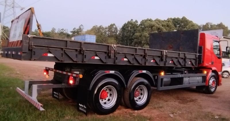 Volvo Vm 310 6×2 Roll On 2008/2008 CAMINHÕES & CAMIONETAS PASSO FUNDO / Carros no Vale