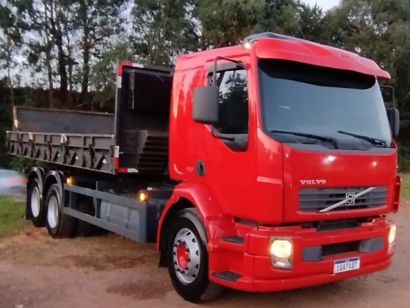 Volvo Vm 310 6×2 Roll On 2008/2008 CAMINHÕES & CAMIONETAS PASSO FUNDO / Carros no Vale