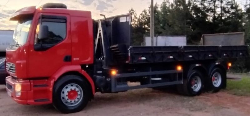 Volvo Vm 310 6×2 Roll On 2008/2008 CAMINHÕES & CAMIONETAS PASSO FUNDO / Carros no Vale